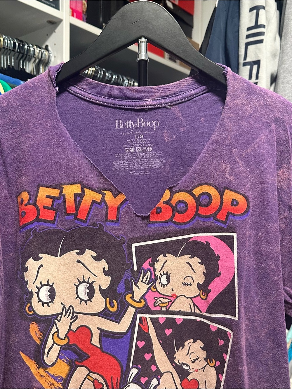 Women’s 2022 Betty Boop T-shirt Size Large